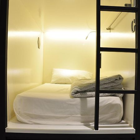 Beary Nice Pod Hostel Singapore Buitenkant foto